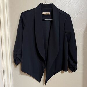 Hybrid & Company Women’s Black Open-Front Jacket with Ruched 3/4 Sleeves